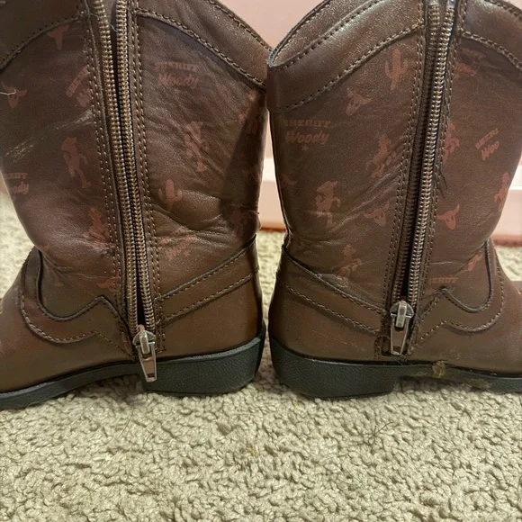 Disney Kids Cowboy Boots size US 11.  Toy Story Design - Brown light up - Picture 5 of 9
